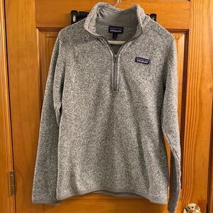 Patagonia Woman’s Better Sweater Quarter Zip in Heather Gray. Size M